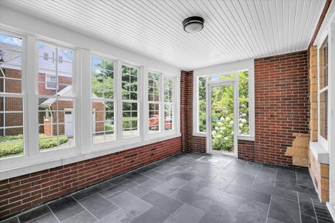 Tiny photo for 610 W Ohio Street, Urbana, IL 61801 (MLS # 12489167)