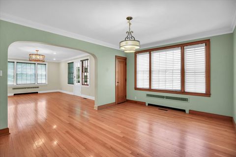 Tiny photo for 610 W Ohio Street, Urbana, IL 61801 (MLS # 12489167)