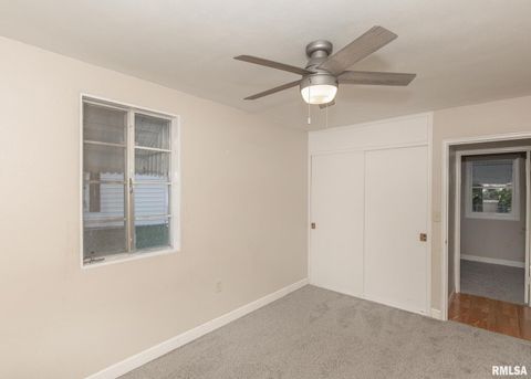 Tiny photo for 3810 11TH Avenue, Moline, IL 61265 (MLS # QC4268770)