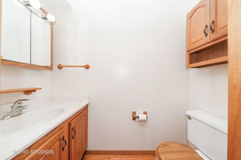 Tiny photo for 289 London Place #23A, Wheeling, IL 60090 (MLS # 12394366)