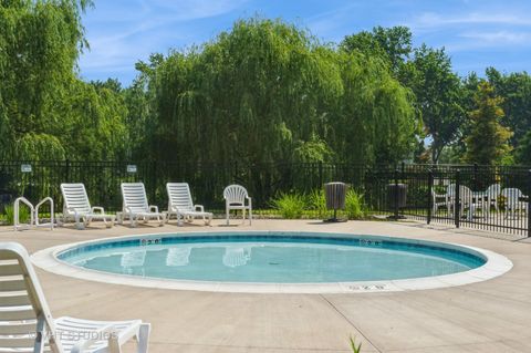 Tiny photo for 289 London Place #23A, Wheeling, IL 60090 (MLS # 12394366)