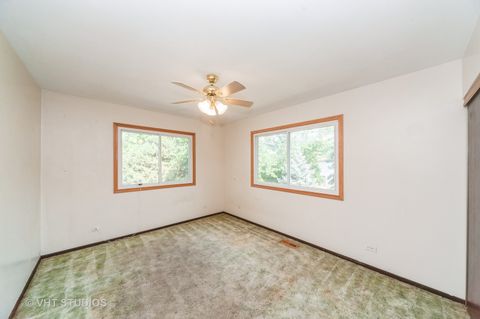Tiny photo for 289 London Place #23A, Wheeling, IL 60090 (MLS # 12394366)
