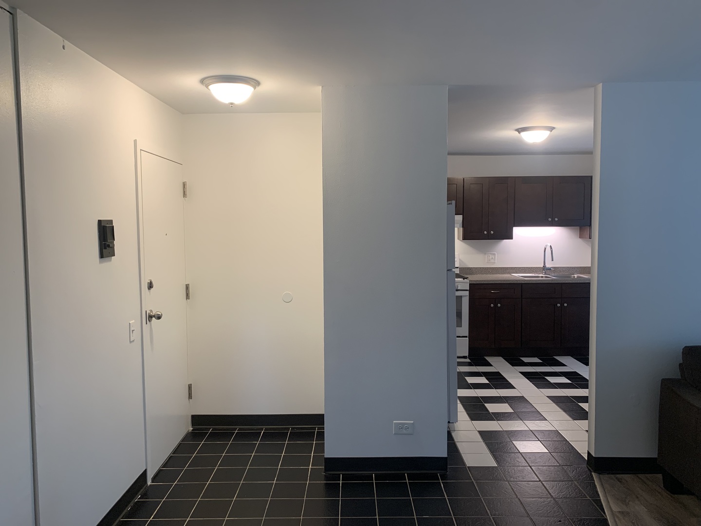 4850 S Lake Park Avenue 412