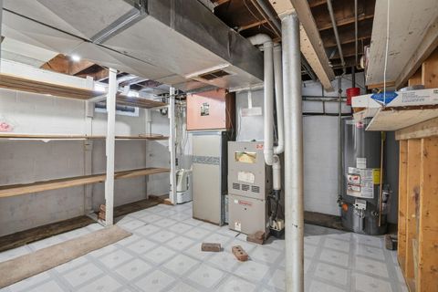 Tiny photo for 2839 E Locust St Street, Davenport, IA 52803 (MLS # 100000190)