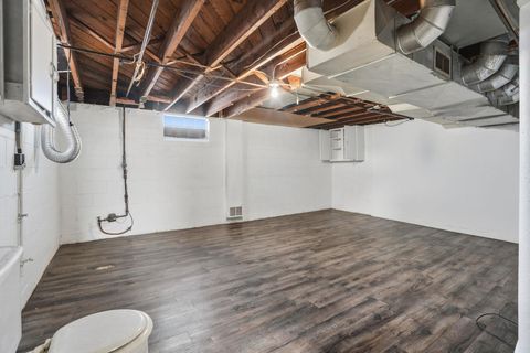 Tiny photo for 2839 E Locust St Street, Davenport, IA 52803 (MLS # 100000190)