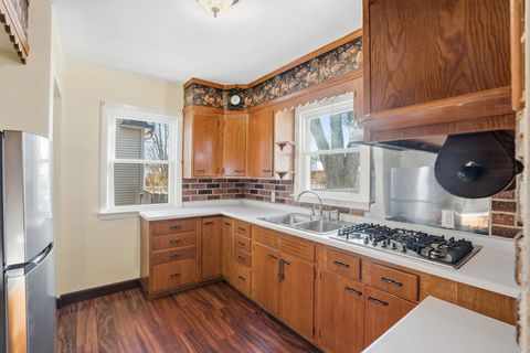 Tiny photo for 2839 E Locust St Street, Davenport, IA 52803 (MLS # 100000190)