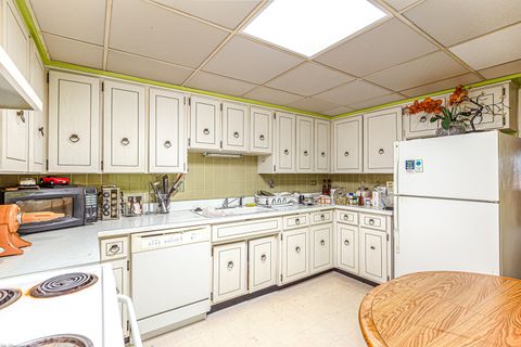 Tiny photo for Oak Lawn, IL 60453 (MLS # 12601476)