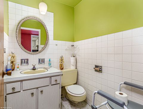 Tiny photo for Oak Lawn, IL 60453 (MLS # 12601476)