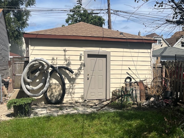 4926 W 29th Place