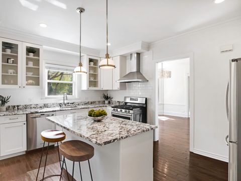 Tiny photo for 2000 Washington Avenue, Wilmette, IL 60091 (MLS # 12644907)