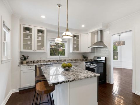 Tiny photo for 2000 Washington Avenue, Wilmette, IL 60091 (MLS # 12644907)