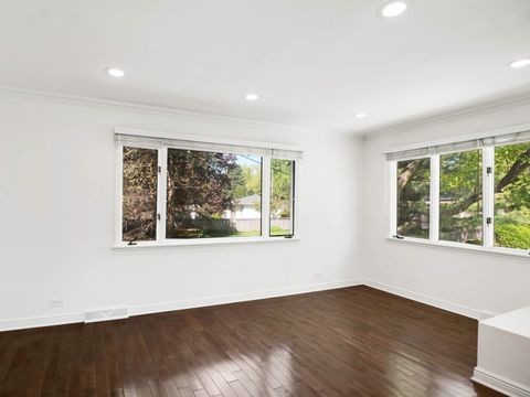 Tiny photo for 2000 Washington Avenue, Wilmette, IL 60091 (MLS # 12644907)
