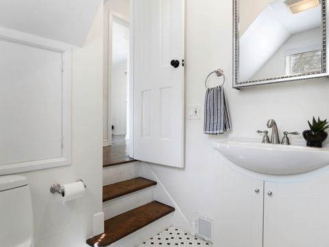Tiny photo for 2000 Washington Avenue, Wilmette, IL 60091 (MLS # 12644907)