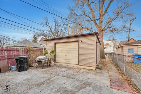 Tiny photo for 15 W 108th Place, Chicago, IL 60628 (MLS # 12523104)