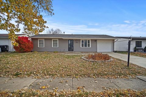 Photo of 1303 Dalton Drive, Normal, IL 61761 (MLS # 12520464)