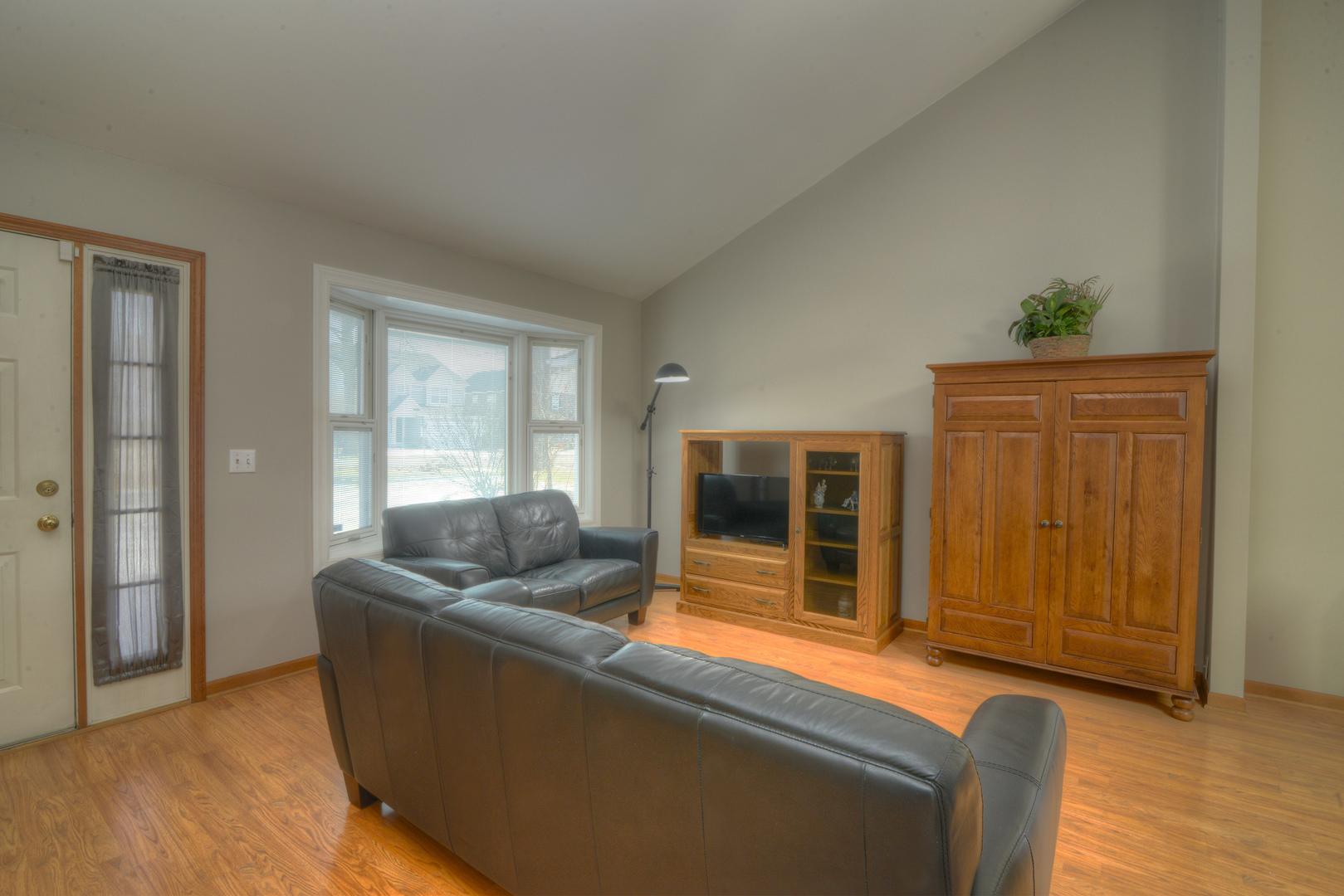 3S554 Virginia Avenue