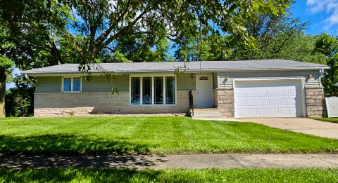 Photo of 310 W 5th Street, Gridley, IL 61744 (MLS # 12714666)