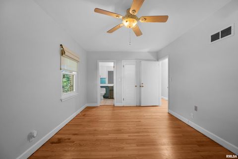 Tiny photo for 660 18TH Avenue, East Moline, IL 61244 (MLS # 12584327)