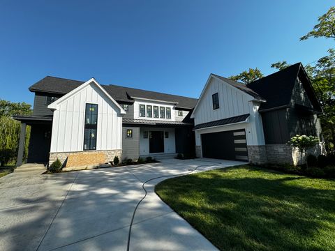 Photo of 1445 Pfingsten Road, Northbrook, IL 60062 (MLS # 12485280)
