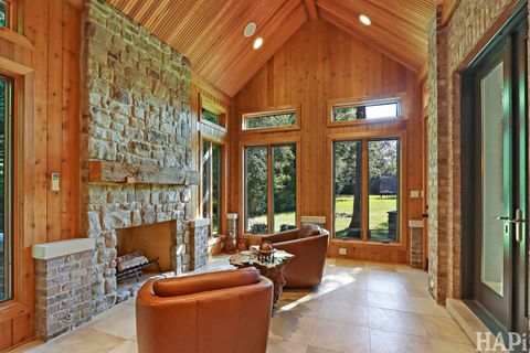 Tiny photo for 1425 Lee Road, Northbrook, IL 60062 (MLS # 12397479)