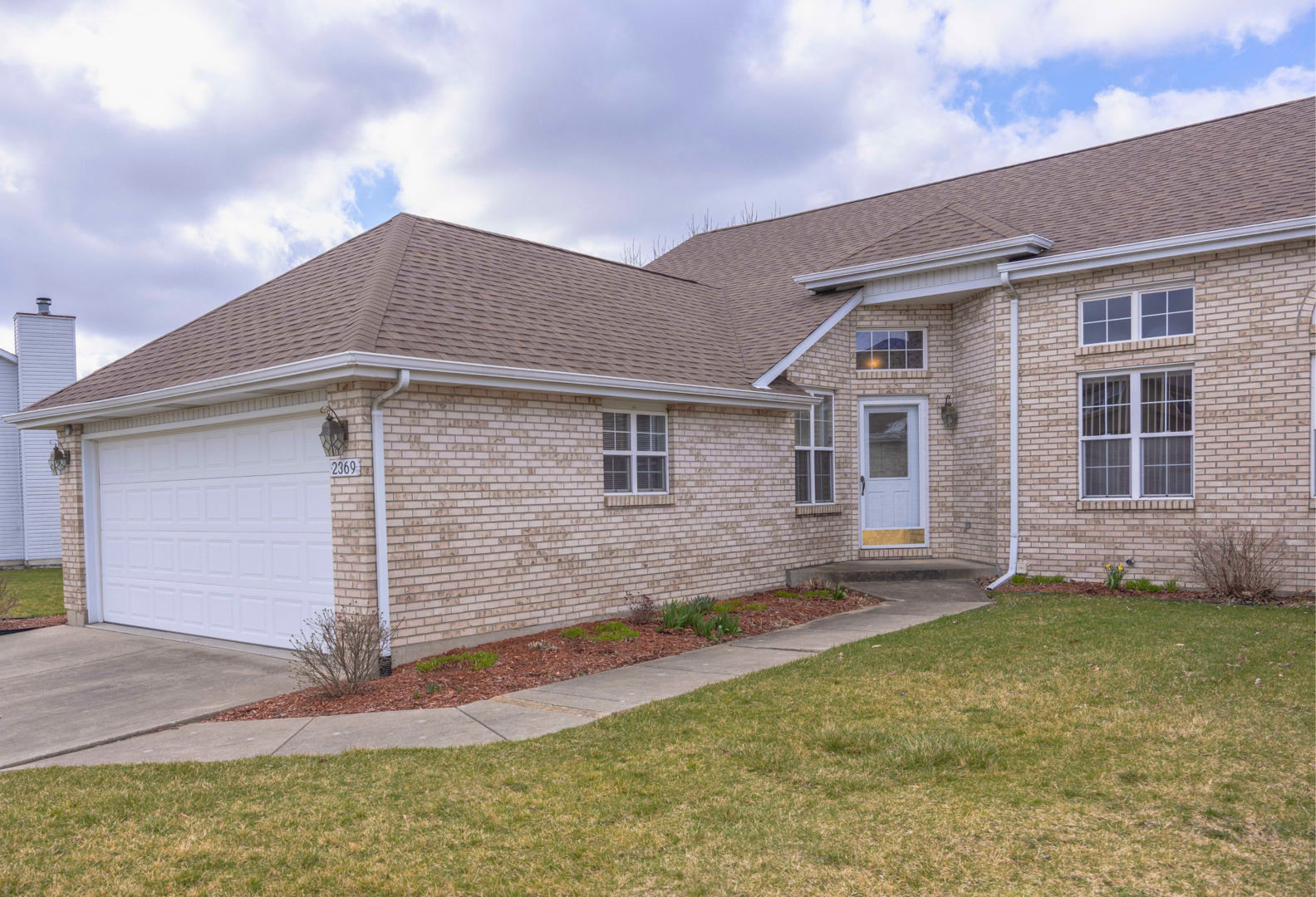 View Crest Hill, IL 60403 townhome