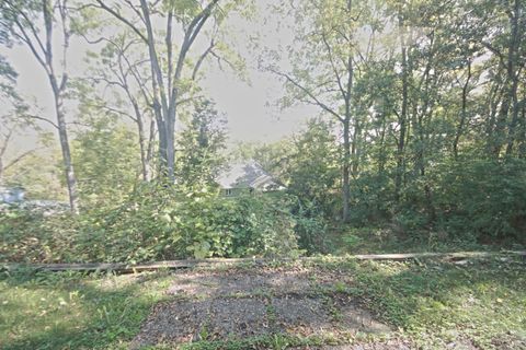 Tiny photo for 20 Echo Hill, Lake In The Hills, IL 60156 (MLS # 12484139)