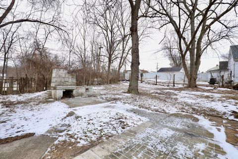 Tiny photo for 8 Peale Street, Joliet, IL 60433 (MLS # 12407536)