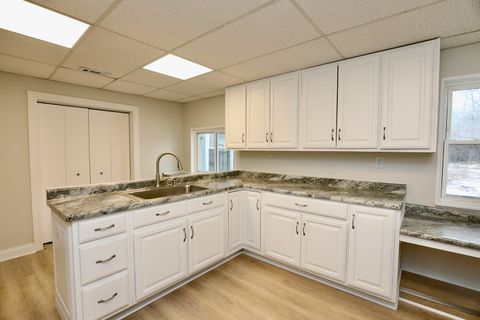 Tiny photo for 8 Peale Street, Joliet, IL 60433 (MLS # 12407536)