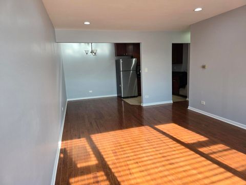 Tiny photo for 6400 N Ridge Boulevard #404, Chicago, IL 60626 (MLS # 12540960)