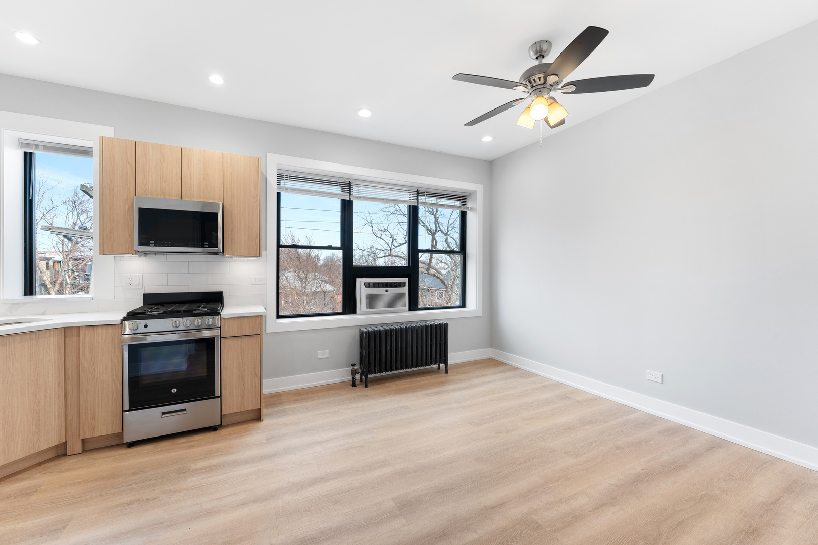 1546 W JONQUIL Terrace 107