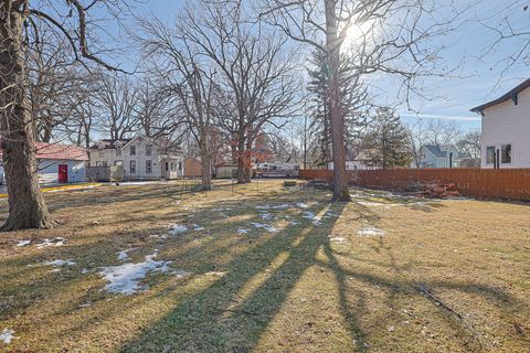 Tiny photo for 1408 E Washington Street, Joliet, IL 60433 (MLS # 12522268)