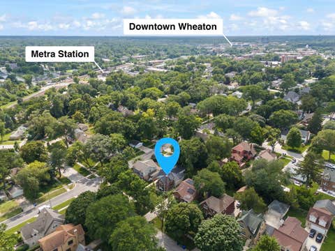 Tiny photo for 810 N Summit Street, Wheaton, IL 60187 (MLS # 12716852)