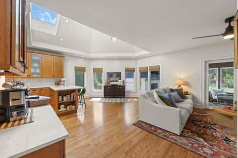 Tiny photo for 810 N Summit Street, Wheaton, IL 60187 (MLS # 12716852)
