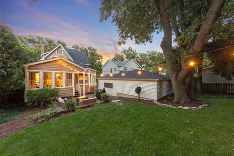 Tiny photo for 810 N Summit Street, Wheaton, IL 60187 (MLS # 12716852)