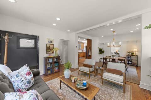Tiny photo for 810 N Summit Street, Wheaton, IL 60187 (MLS # 12716852)
