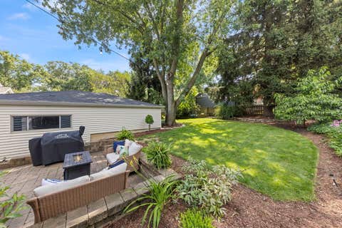 Tiny photo for 810 N Summit Street, Wheaton, IL 60187 (MLS # 12716852)