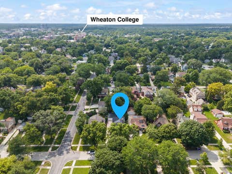 Tiny photo for 810 N Summit Street, Wheaton, IL 60187 (MLS # 12716852)
