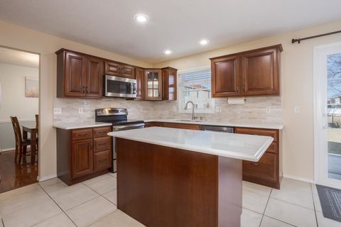 Tiny photo for 2884 Three Eagles Street, Normal, IL 61761 (MLS # 12570079)