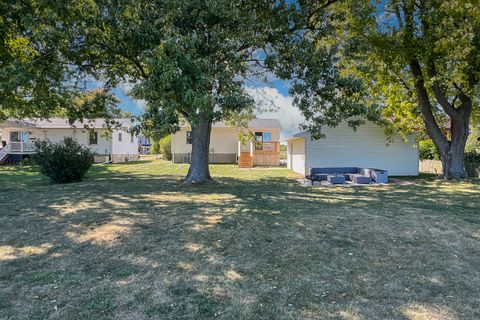 Tiny photo for 307 1/2 Church Street, Carlock, IL 61725 (MLS # 12470033)
