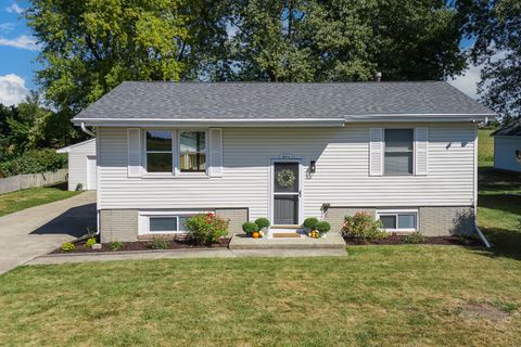 Tiny photo for 307 1/2 Church Street, Carlock, IL 61725 (MLS # 12470033)