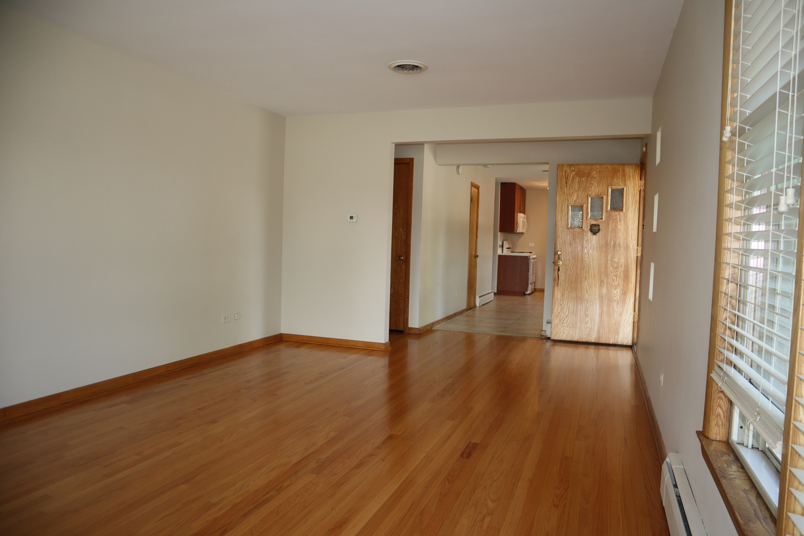 Evergreen Park, Illinois 60805, United States, 3 Bedrooms Bedrooms, ,2 BathroomsBathrooms,Residential,Active,215794