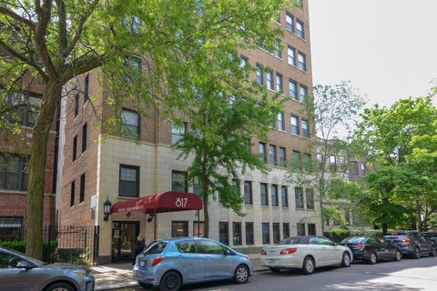 817 W Lakeside Place 406 Chicago IL 60640