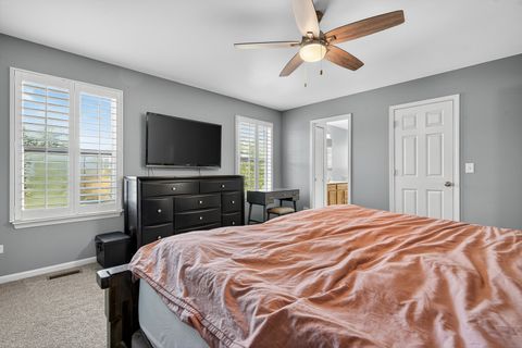 Tiny photo for 28676 W Schlesser Drive, Lakemoor, IL 60051 (MLS # 12461401)