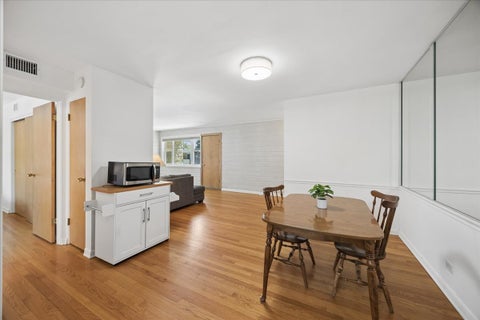 Tiny photo for 5 Garden Drive #5, La Grange Park, IL 60526 (MLS # 12654538)