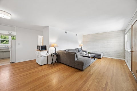 Tiny photo for 5 Garden Drive #5, La Grange Park, IL 60526 (MLS # 12654538)