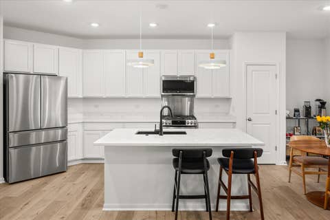 Tiny photo for 1662 Patterson Avenue, North Aurora, IL 60542 (MLS # 12734251)