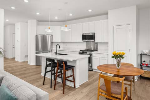 Tiny photo for 1662 Patterson Avenue, North Aurora, IL 60542 (MLS # 12734251)