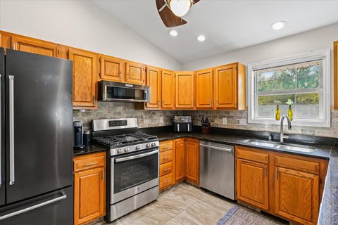Tiny photo for 3601 Brook Ridge Circle, Champaign, IL 61822 (MLS # 12475315)