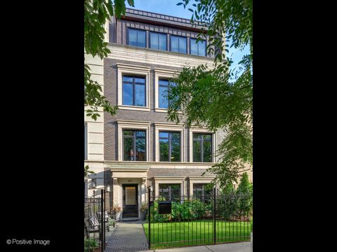 Photo of 457 W Deming Place, Chicago, IL 60614 (MLS # 12464918)