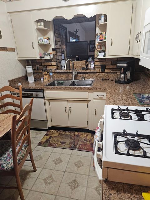 Tiny photo for 5740 S Monitor Avenue, Chicago, IL 60638 (MLS # 12522803)